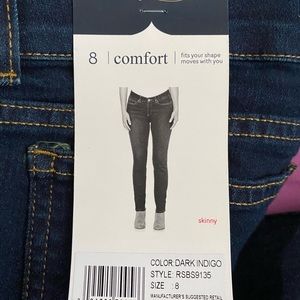 Rafaella NWT size 8 skinny jeans